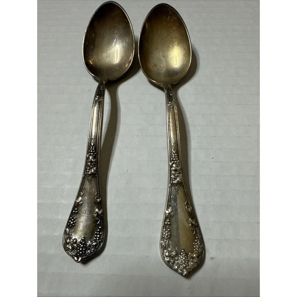 Reed & Barton Sheffield with Grapes Silver Plate Teaspoons 5.25